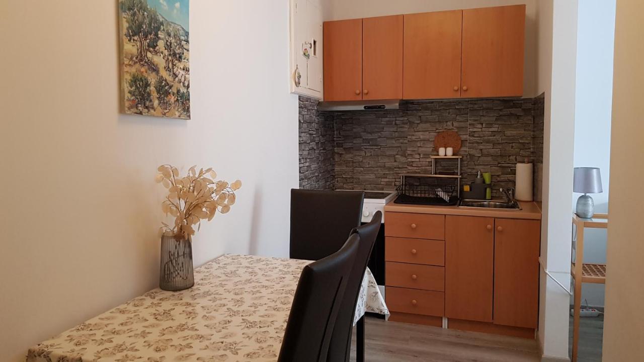 Apartamento Apartman Lara Rijeka Exterior foto